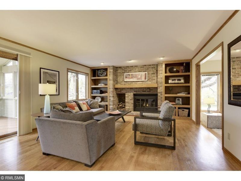 7200 W 114th Street Cir, Bloomington, MN 55438