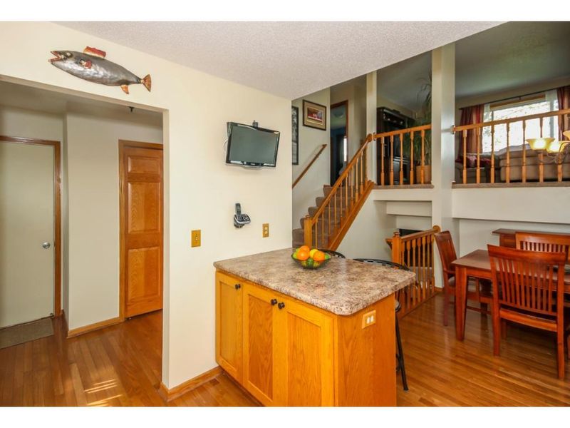 9406 Hale Ave S, Cottage Grove, MN 55016