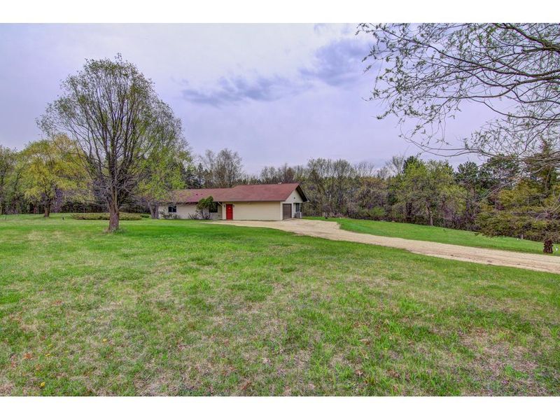 9797 Old Deer Trl N, Stillwater, MN 55082