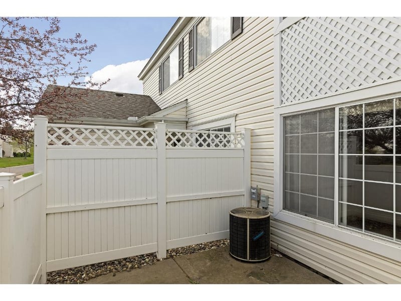 2001 Southcross Dr W #603, Burnsville, MN 55306