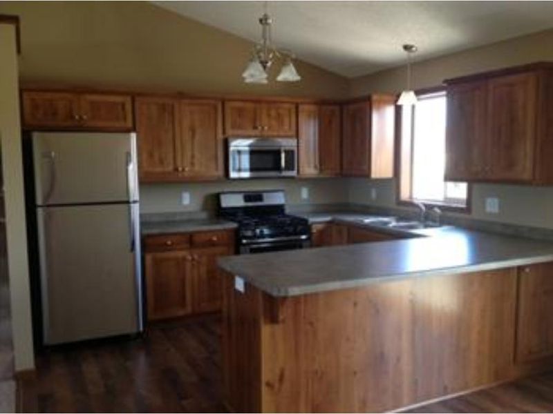 13837 Martin St NW, Andover, MN 55304