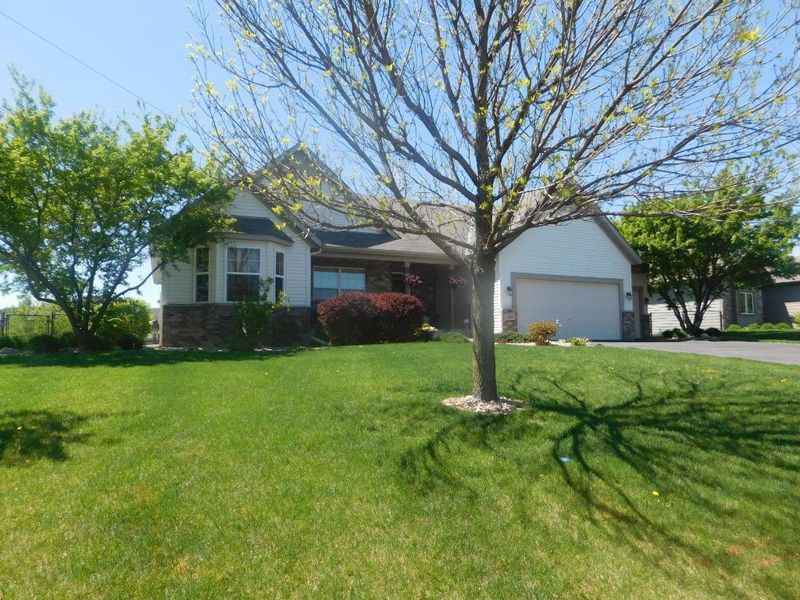 10401 Orchard Trl N, Brooklyn Park, MN 55443