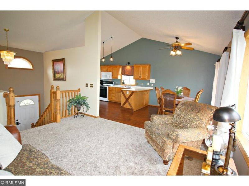 1115 Bison Crossing, Buffalo, MN 55313