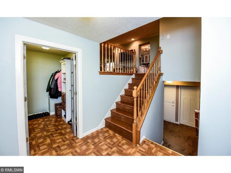 14037 Glenhurst Ave, Savage, MN 55378