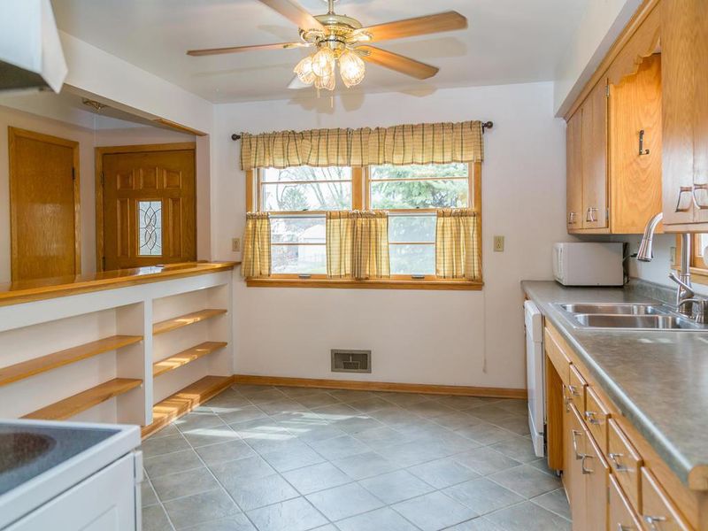 1414 5th Ave S, South Saint Paul, MN 55075