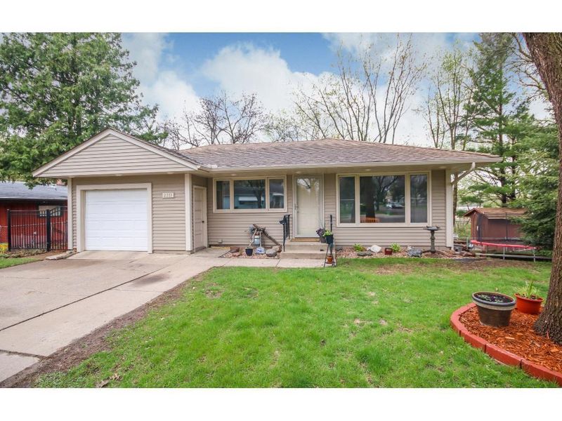 2351 Nokomis Ave, Saint Paul, MN 55119