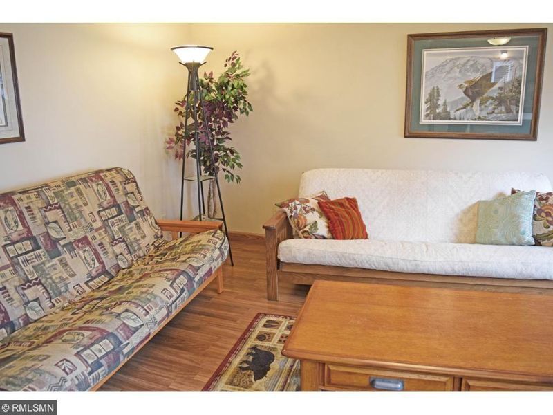 21174 Eagle Dr, Osakis, MN 56360