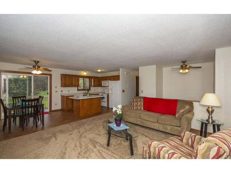 1374 29th St SE, Buffalo, MN 55313