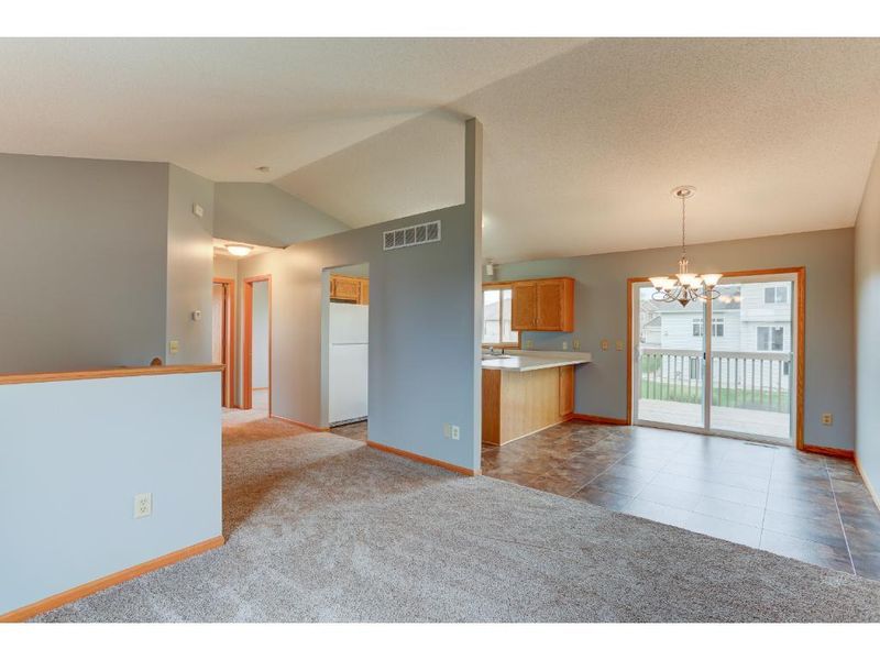 10425 35th St NE, Saint Michael, MN 55376