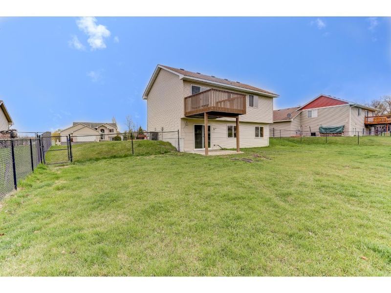 10425 35th St NE, Saint Michael, MN 55376