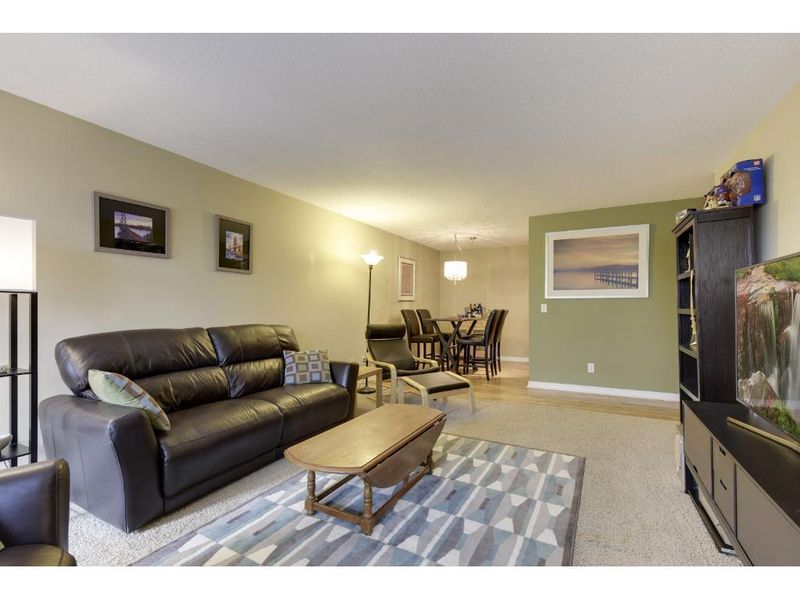 3150 Excelsior Blvd #302, Minneapolis, MN 55416