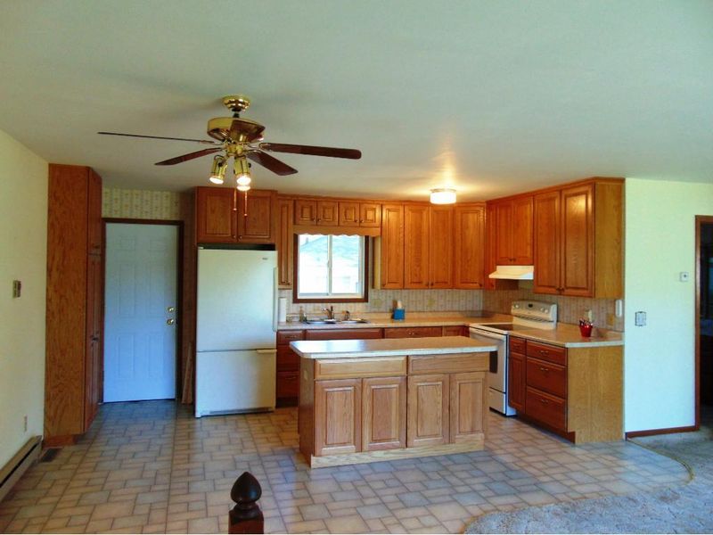 313 Howard Ave S, Amery, WI 54001