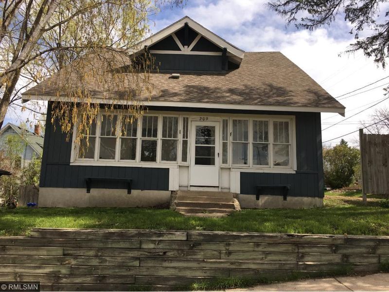 209 Bridge St, Le Sueur, MN 56058