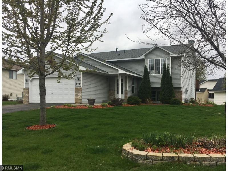 315 Thomas Ave, Shakopee, MN 55379