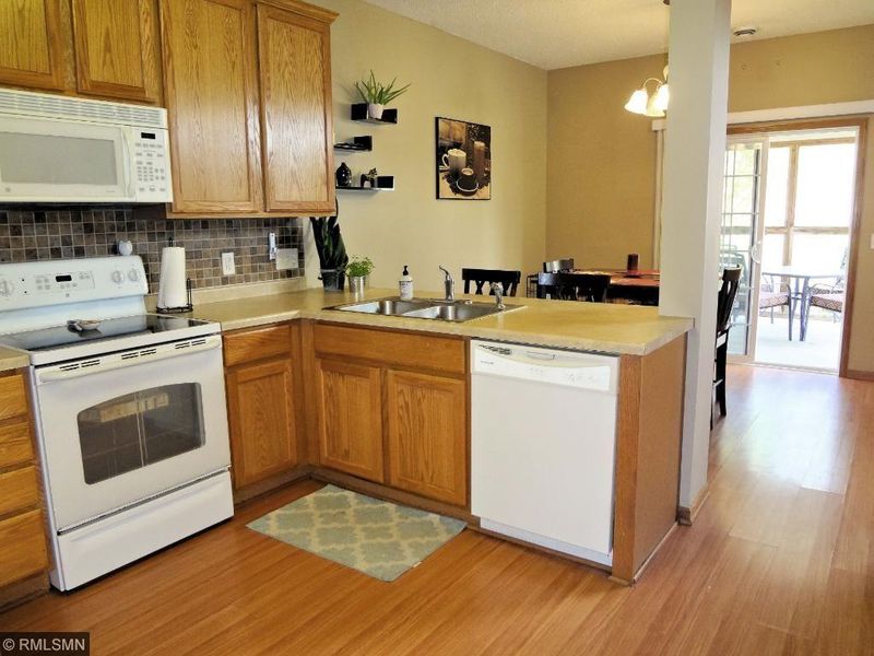 6612 Pine Crest Trl S, Cottage Grove, MN 55016