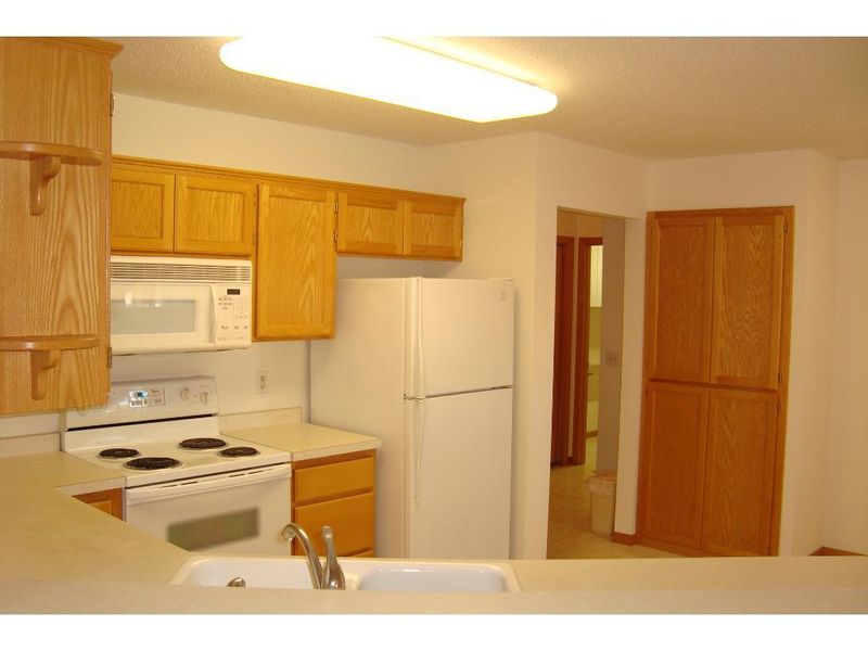 8545 Telford Ln, Brooklyn Park, MN 55443