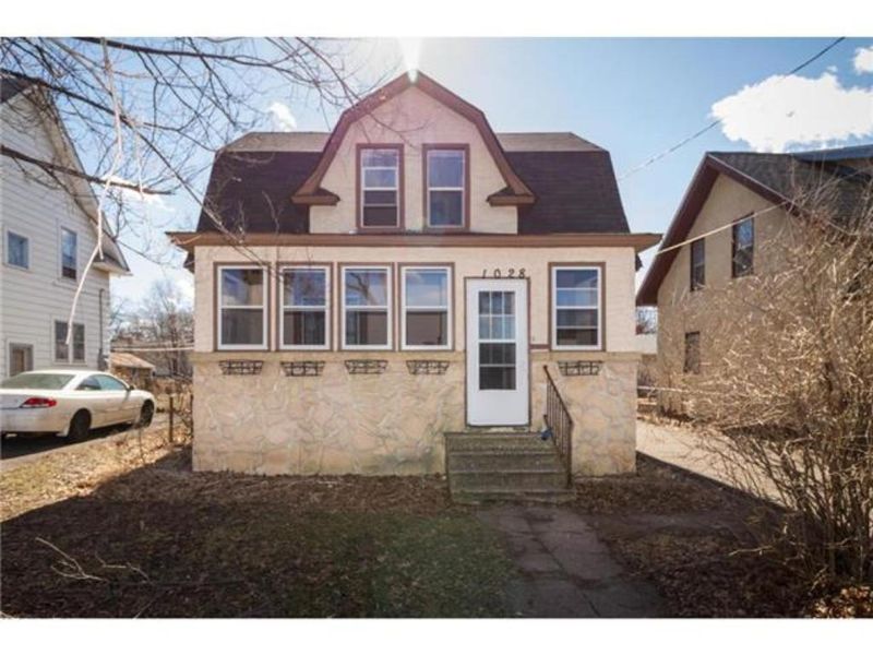1028 Concordia Ave, Saint Paul, MN 55104