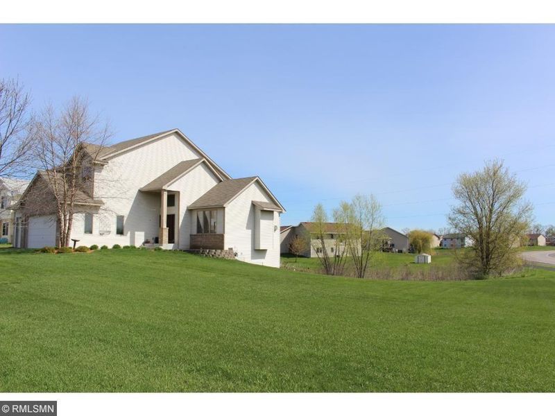 7510 Ohland Ave NE, Elk River, MN 55330
