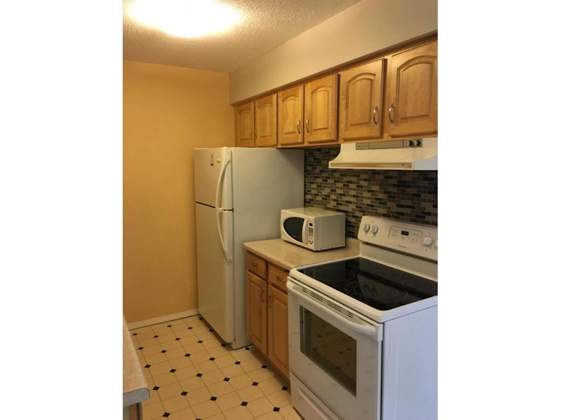 7316 W 22nd St #210, Saint Louis Park, MN 55426