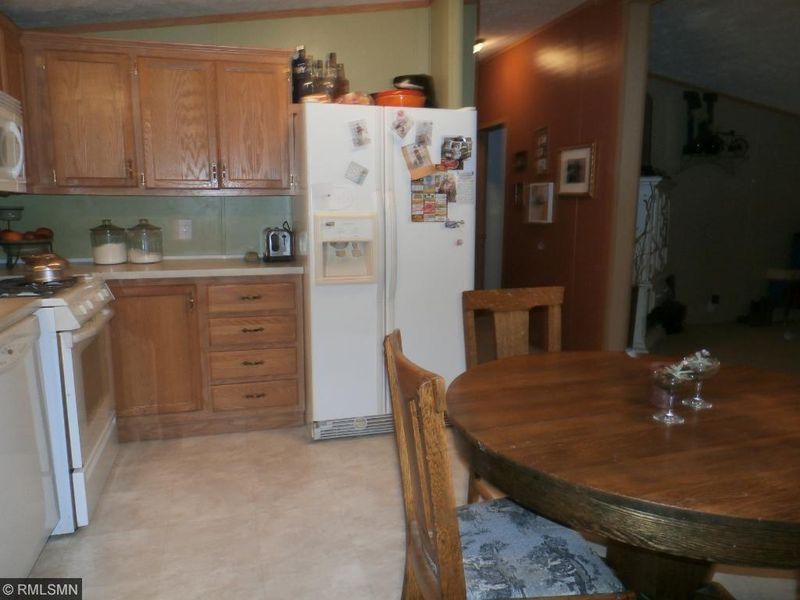 8727 421st Ave NW, Milaca, MN 56353