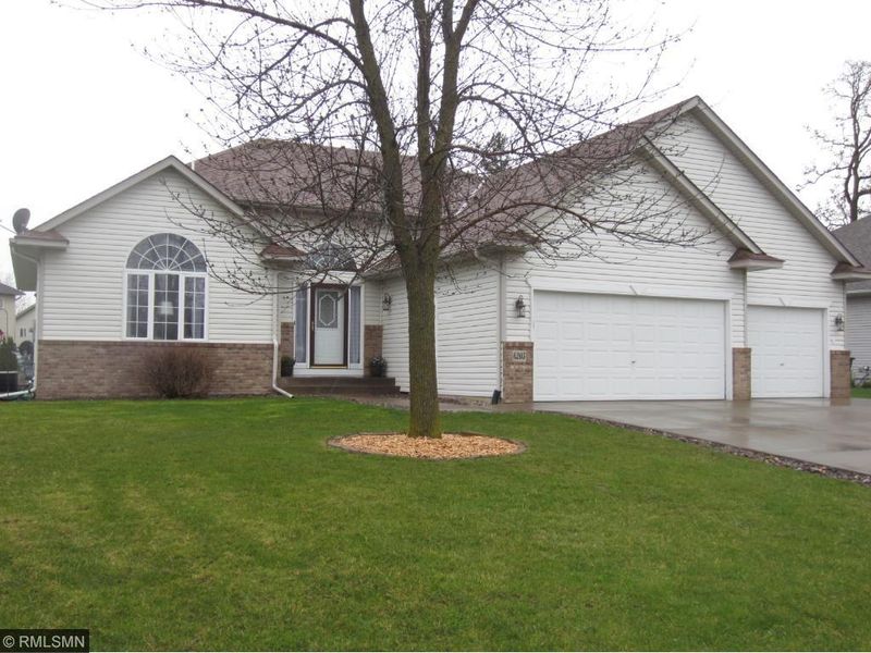 6205 Forest Boulevard Trl, Wyoming, MN 55092