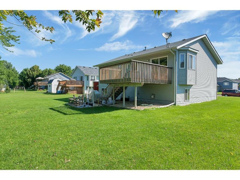 241 Horizon Ave, Sartell, MN 56377