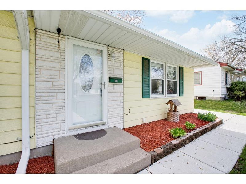 864 Lake St, Saint Paul, MN 55119