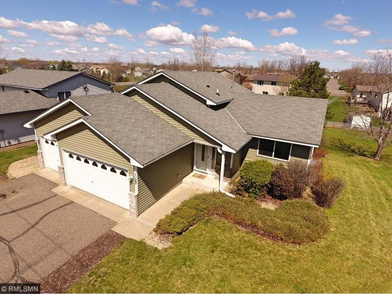 1122 Manitou St, Big Lake, MN 55309