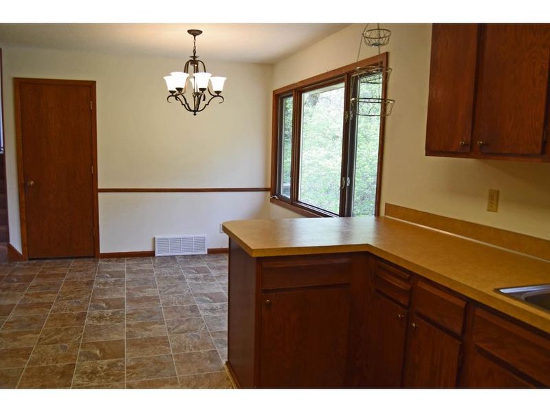 12943 Everest Ave, Apple Valley, MN 55124