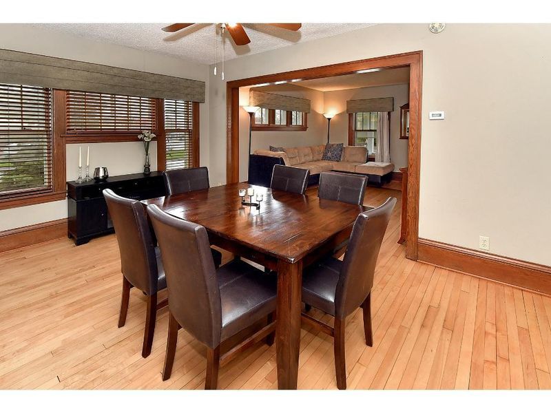 29 8th Ave N, Hopkins, MN 55343
