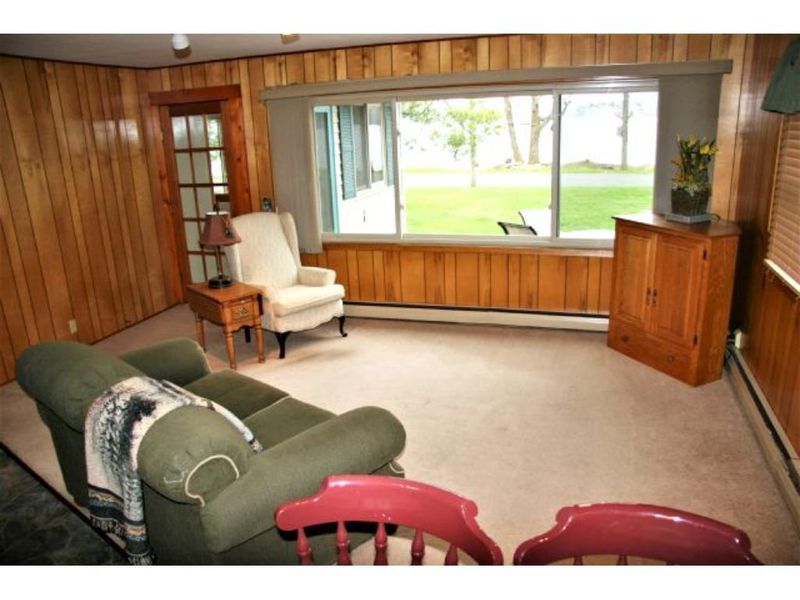 1007 N Shore Dr, Luck, WI 54853