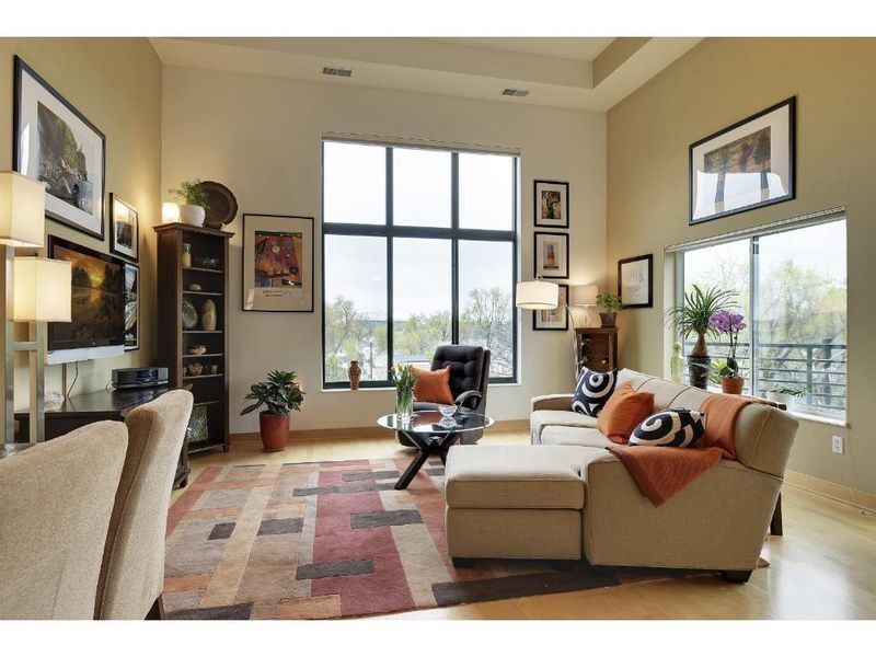 4750 E 53rd St #401, Minneapolis, MN 55417