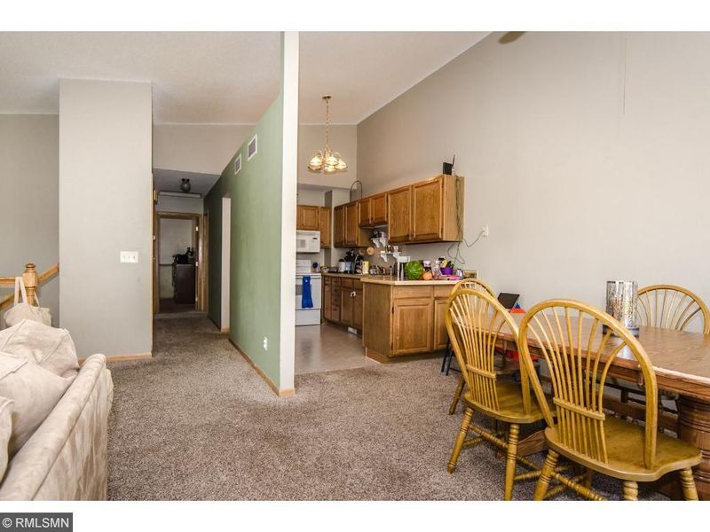 1333 Windcrest Ave, Eagan, MN 55123