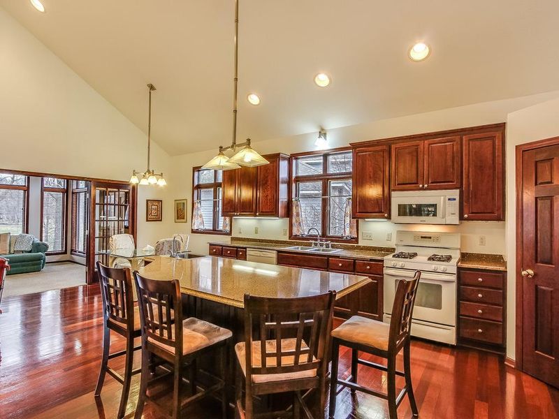 9130 Telford Crossing, Brooklyn Park, MN 55443