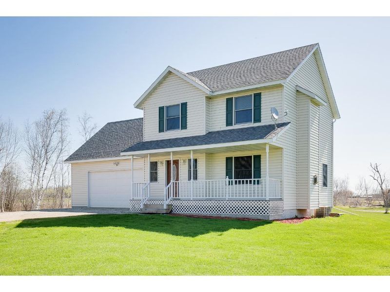 13633 190th St, Milaca, MN 56353