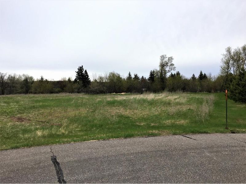 23089 Fallow Ct, Saint Cloud, MN 56301
