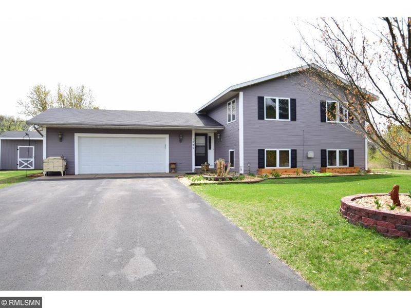 1224 154th Ave NE, Ham Lake, MN 55304