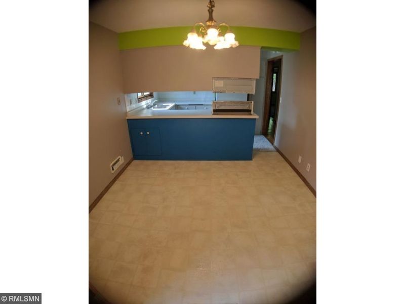 7020 145th St W, Apple Valley, MN 55124