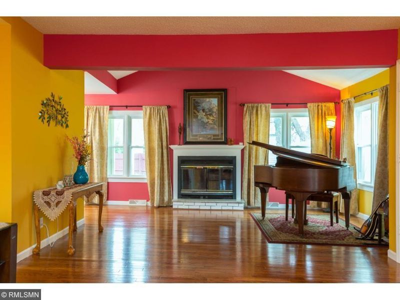 724 Hickory St W, Stillwater, MN 55082