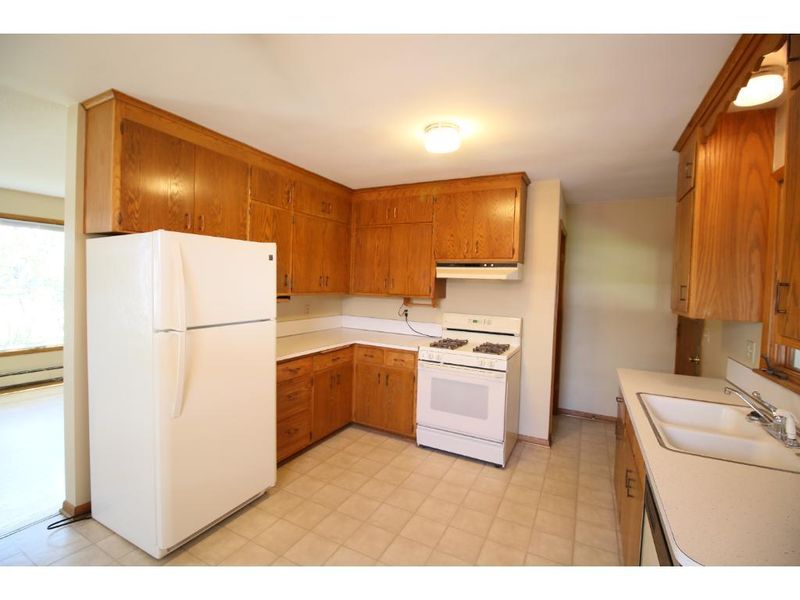 544 5th St NW, Elk River, MN 55330