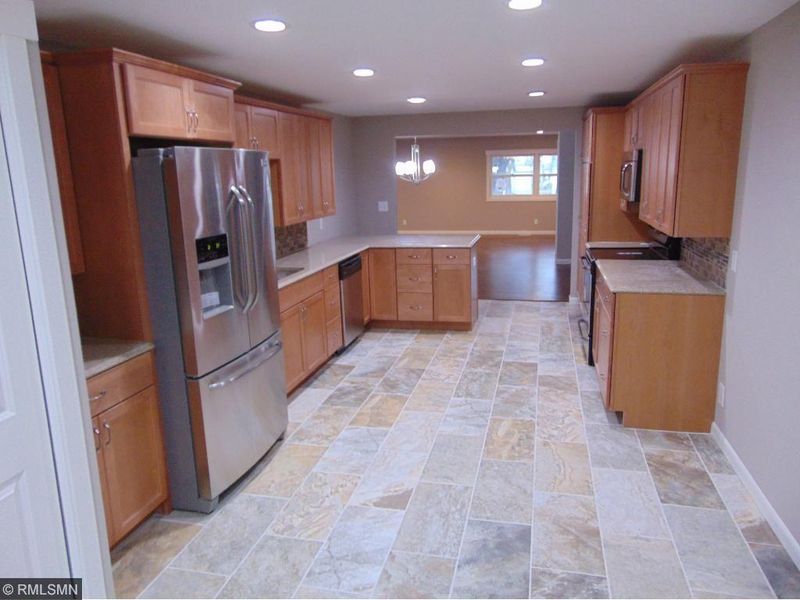 30225 Olinda Trl, Lindstrom, MN 55045