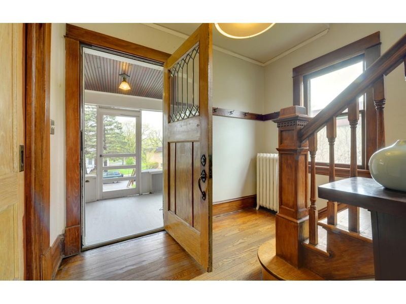 1550 Fulham St, Saint Paul, MN 55108