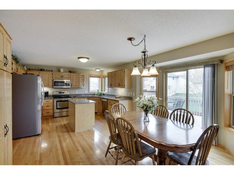 15922 Crane St NW, Andover, MN 55304