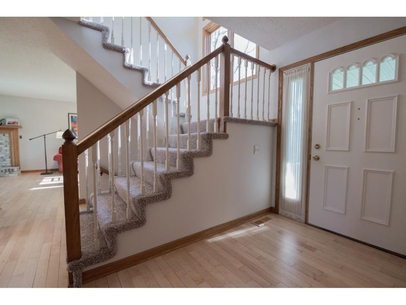 7530 Atherton Way, Eden Prairie, MN 55346
