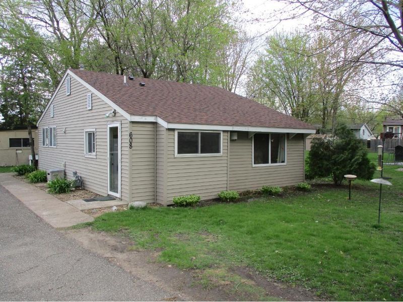 608 2nd St SE, Forest Lake, MN 55025