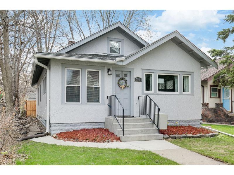 3011 44th Ave S Ave, Minneapolis, MN 55406