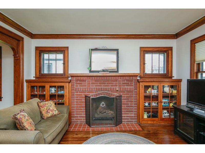 686 Macalester St, Saint Paul, MN 55116