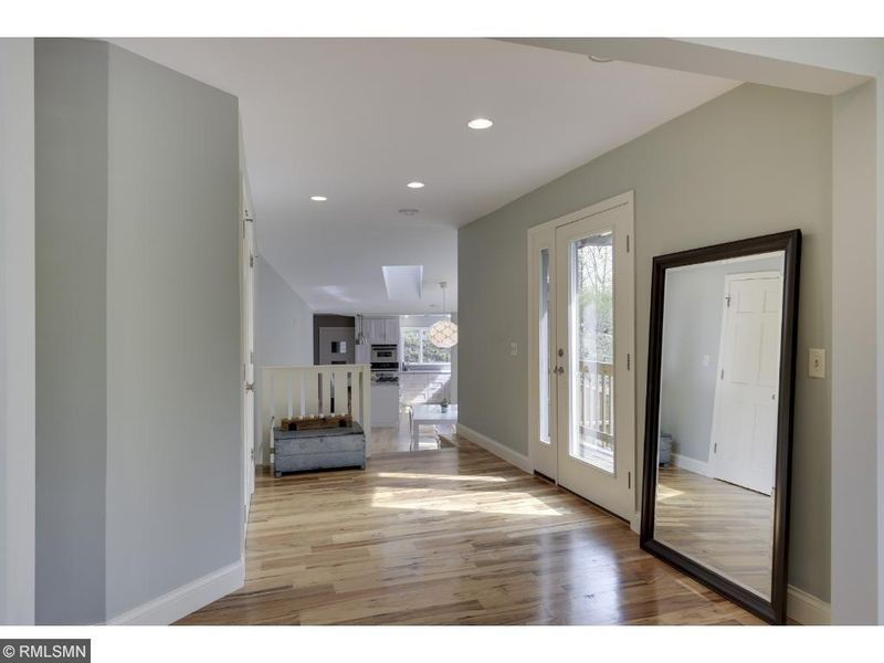 2108 Parklands Rd, Saint Louis Park, MN 55416
