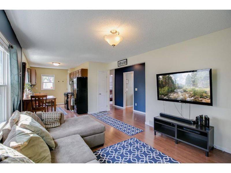 1714 Ivy Ave E, Saint Paul, MN 55106