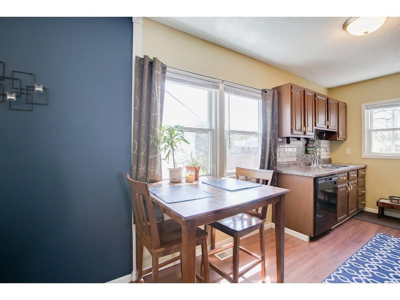 1714 Ivy Ave E, Saint Paul, MN 55106